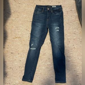 Aeropostale high waisted ankle Jean size 4